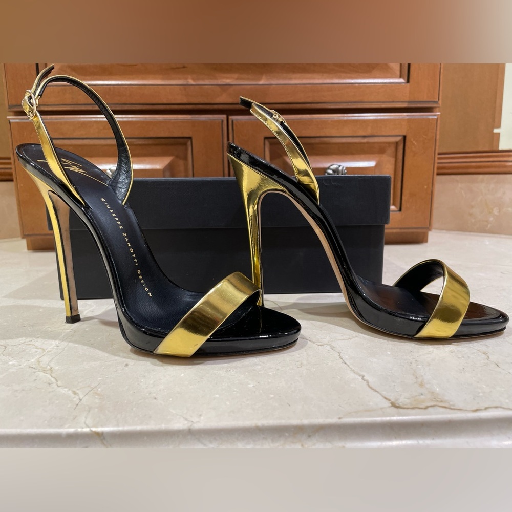 GIUSEPPE ZANOTTI Coline 110 Mirror Gold Slingback Heel Sandals Sz 7